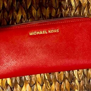 Michael kors wallet